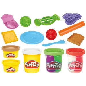 Play-Doh Kitchen Creations Snacks 'n Sandwiches Playset with 11 Pieces and 5 Cans