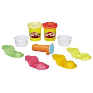Play-Doh Sundae Treats Bucket Playset with 7 Tools and Storage Container, Kids Toys